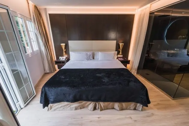 Tek Büyük Yataklı Oda, Park Manzaralı