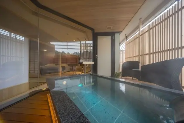 Premium Oda (Premium Japanese Western w/ Open Bath)