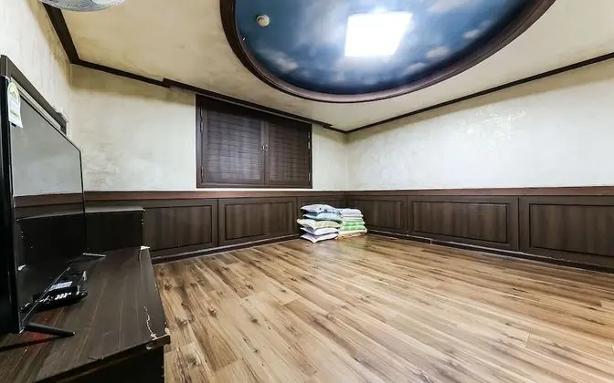 Oda (Pension Room)