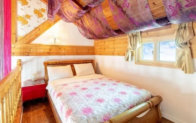 Oda (Love Room 3 (Ocean View Duplex))