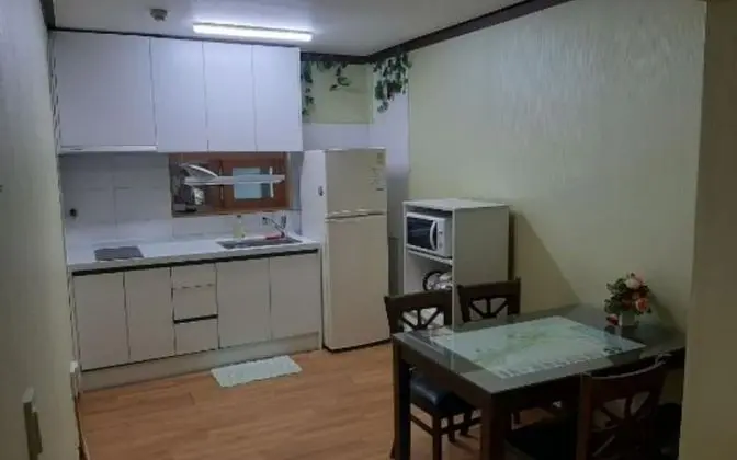 Oda (Room 101 (Family Room))