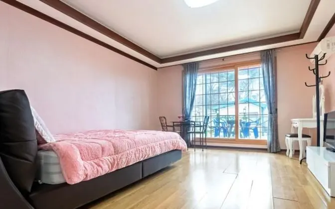 Oda (Room 103)
