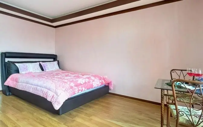 Oda (Room 103)