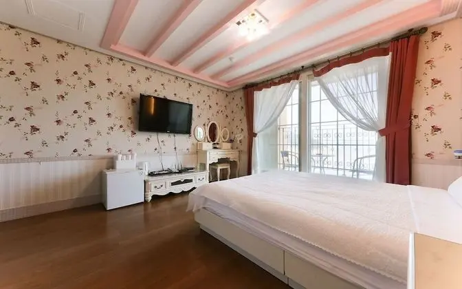 Oda (Standard Double Room)