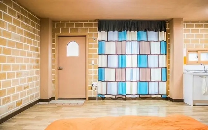 Oda (Room 103)