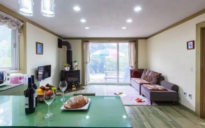 Oda (Hansol-dong 2nd floor 30 pyeong)