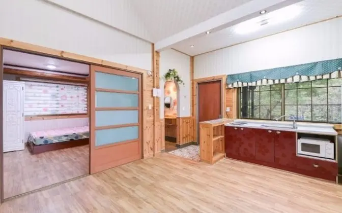 Oda (Sarangchae (Group Room))