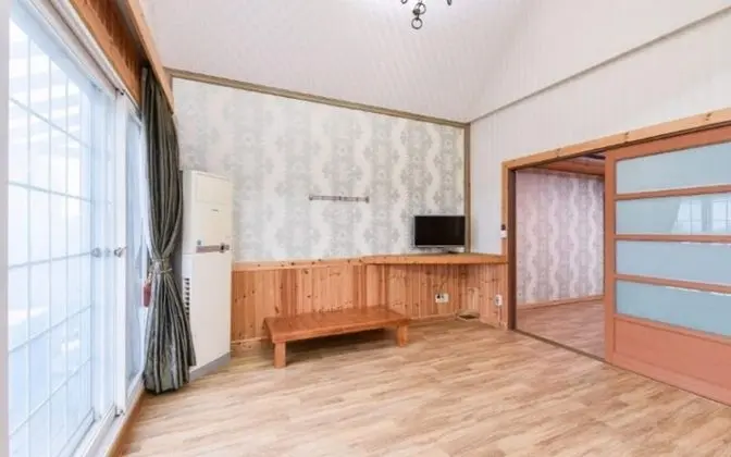 Oda (Sarangchae (Group Room))