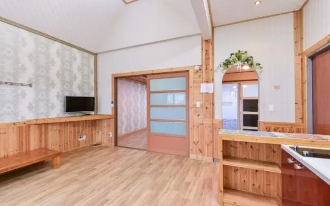 Oda (Sarangchae (Group Room))