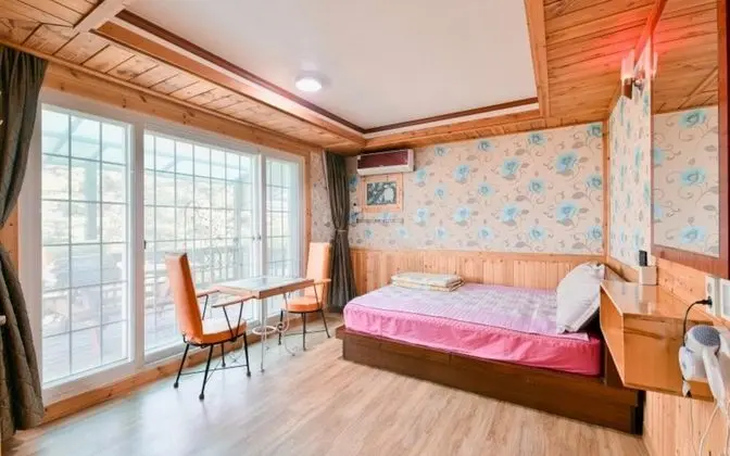 Oda (Starlight (Couple Room))