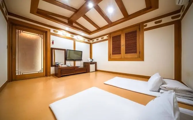 Oda (Suite Room (Ondol))