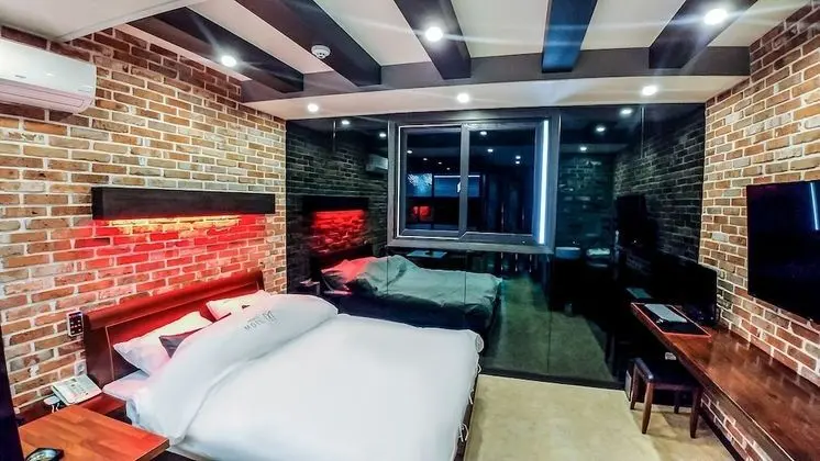 Oda (Special Room)
