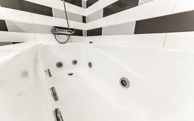 Oda (Semi-Special Room)