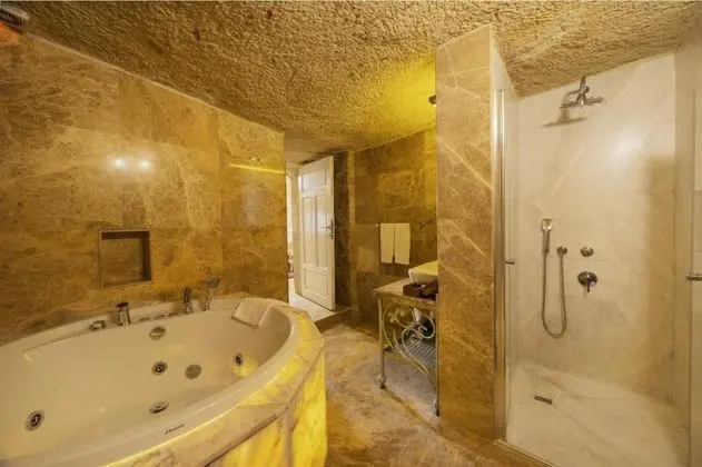 Deluxe Suite , Vadi Manzaralı, Şömineli ve Jakuzili