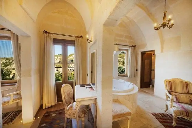 Deluxe Suite , Vadi Manzaralı, Şömineli ve Jakuzili