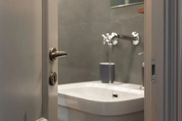 Tek Büyük Yataklı Oda (Roma)