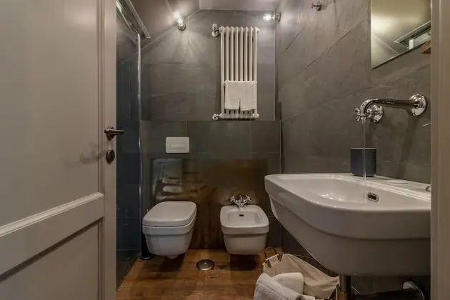 Tek Büyük Yataklı Oda (Roma)