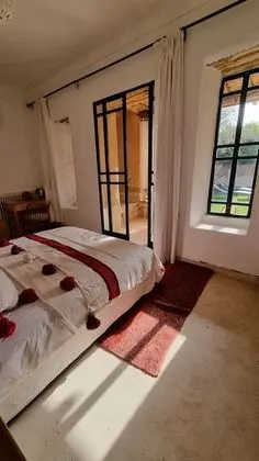 Superior Tek Büyük Yataklı Oda, 1 Büyük (Queen) Boy Yatak, Havuz Manzaralı