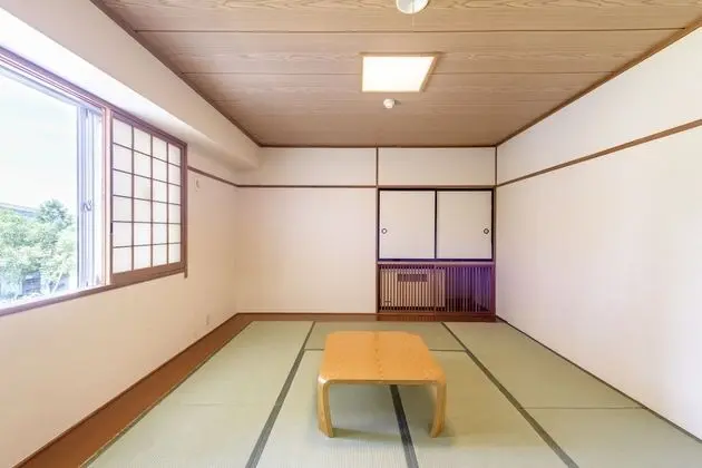 Basic Dört Kişilik Oda, Ortak Banyo (Japanese Style)