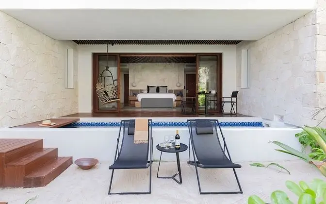 Jungle View Suite