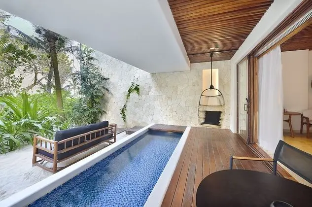 Jungle View Suite