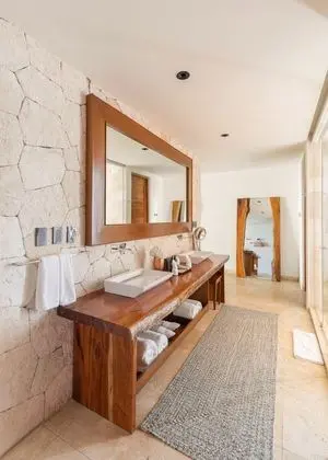 Jungle View Suite