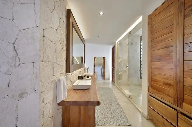 Jungle View Suite