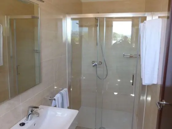 Tek Büyük Yataklı Oda, Balkon