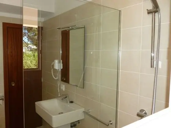 Tek Büyük Yataklı Oda, Balkon