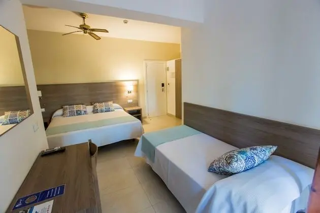Üç Kişilik Oda, Balkon