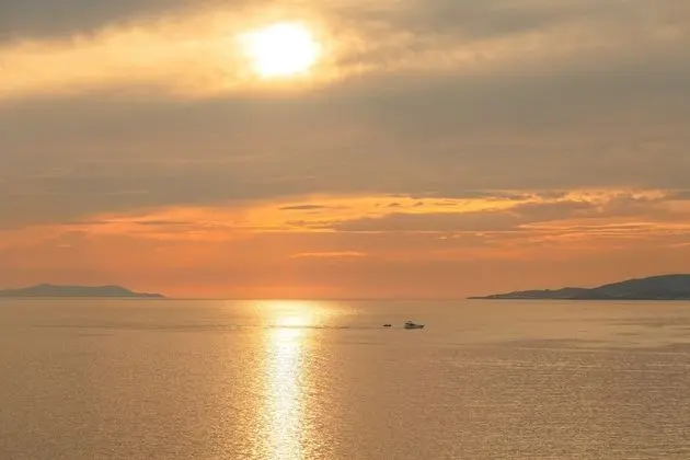 Deluxe Triple Sea View with Private Pool