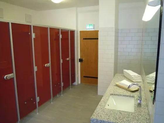 Tek Kişilik Oda, Ortak Banyo