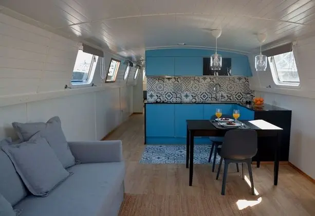 Docket Boat, 1 Bedroom