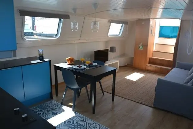 Docket Boat, 1 Bedroom