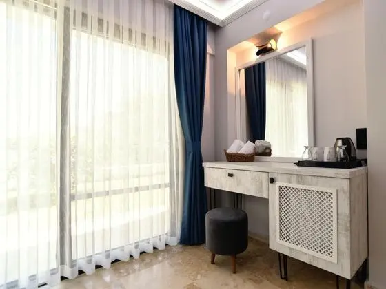 Standart Oda, Bahçe Manzaralı, Balkonlu
