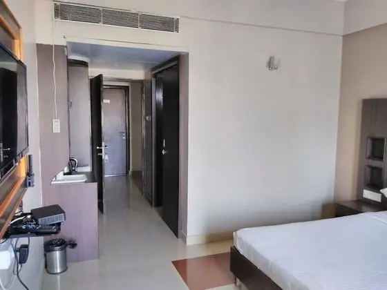 Deluxe Oda, 1 En Büyük (King) Boy Yatak, Şehir Manzaralı