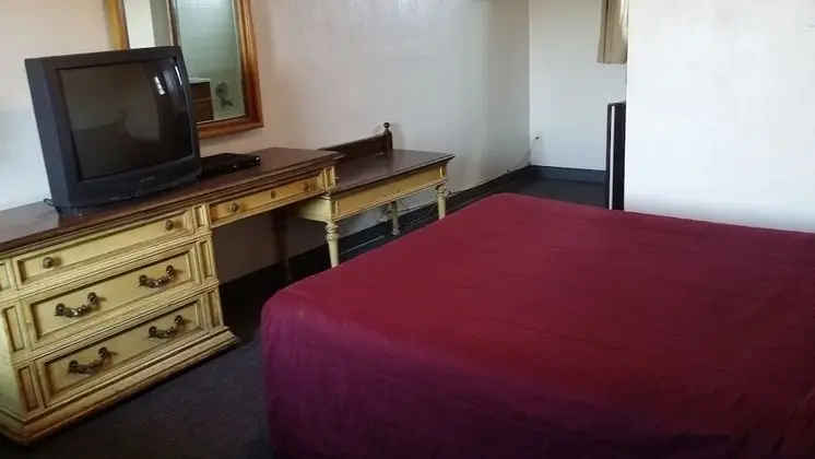 Standard Oda, 1 Büyük (Queen) Boy Yatak