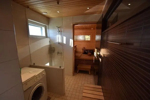 Standard Süit, Sauna