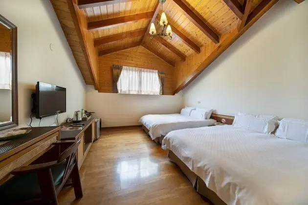 Basic Dört Kişilik Oda (Floral Lodge)