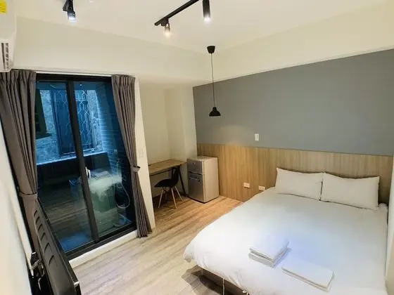 City Tek Büyük Yataklı Oda