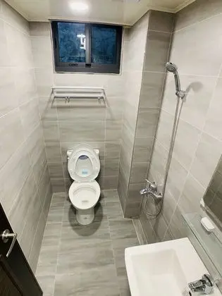 City Tek Büyük Yataklı Oda