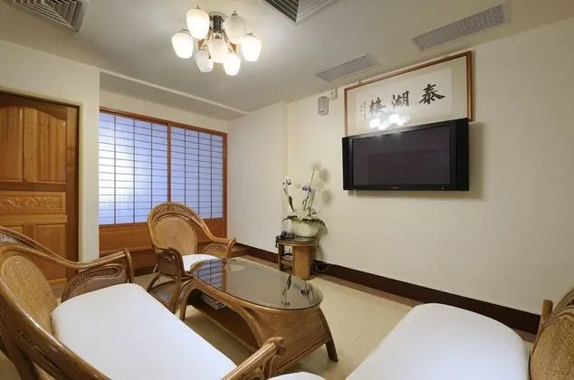 Deluxe Çatı Katı Süiti (Penthouse), 3 Yatak Odası, Göl Manzaralı, Kule