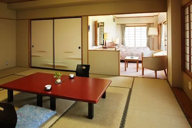 Family Oda, Sigara İçilmez