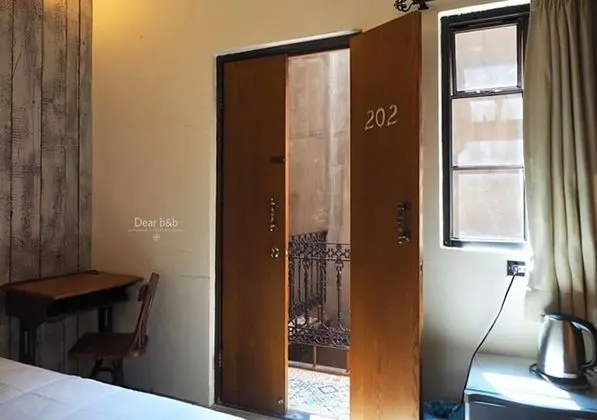 Gallery Tek Büyük Yataklı Oda, 1 Çift Kişilik Yatak, Banyolu/Duşlu (202)