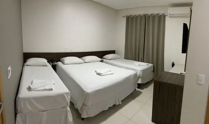Üç Kişilik Oda