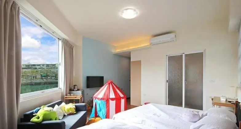 Deluxe Dört Kişilik Oda, Nehir Manzaralı