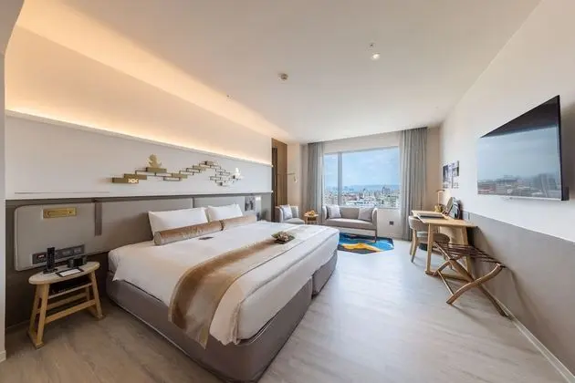 Grand Tek Büyük Yataklı Oda, Şehir Manzaralı