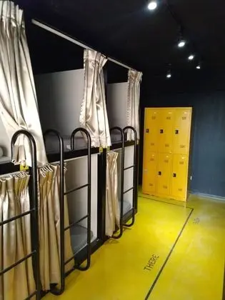 Economy Ortak Ranzalı Oda, Sadece kadınlar için, Sigara İçilmez, Şehir Manzaralı