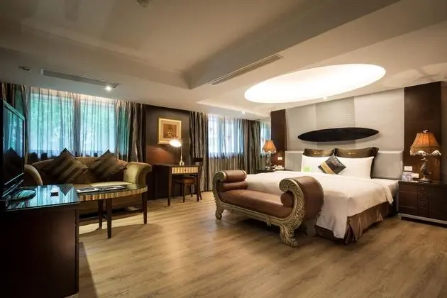 Deluxe Tek Büyük Yataklı Oda