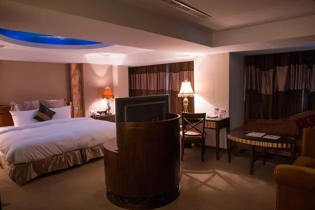 Deluxe Tek Büyük Yataklı Oda